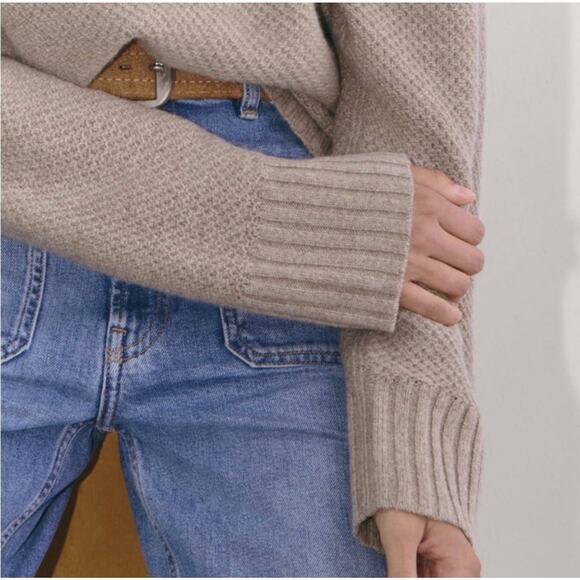 Everlane Cashmere Stroopwafel Honeycomb Turtleneck Sweater XS Oatmeal Luxury - Picture 3 of 11